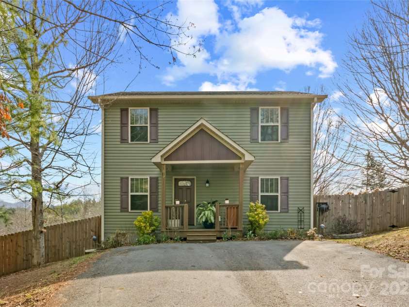 11 Mandy Lane, Weaverville, NC 28787.  MLS# CAR4234922, YatesRealty ID 4834. 