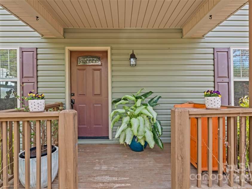 11 Mandy Lane, Weaverville, NC 28787.  MLS# CAR4234922, YatesRealty ID 4834. 