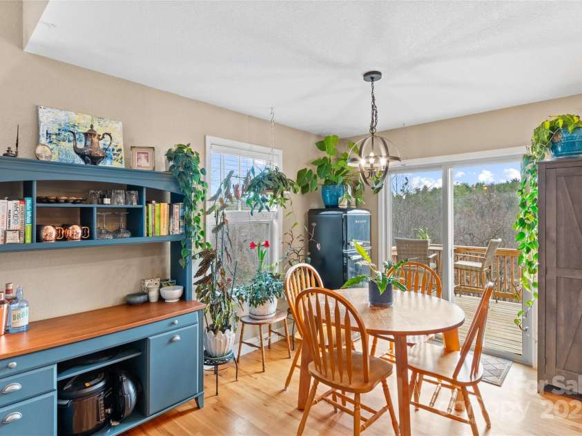 11 Mandy Lane, Weaverville, NC 28787.  MLS# CAR4234922, YatesRealty ID 4834. 