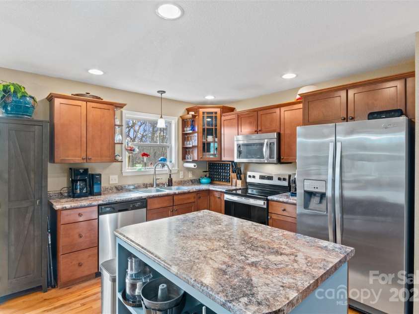 11 Mandy Lane, Weaverville, NC 28787.  MLS# CAR4234922, YatesRealty ID 4834. 