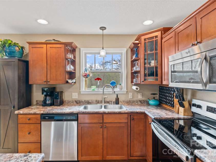 11 Mandy Lane, Weaverville, NC 28787.  MLS# CAR4234922, YatesRealty ID 4834. 