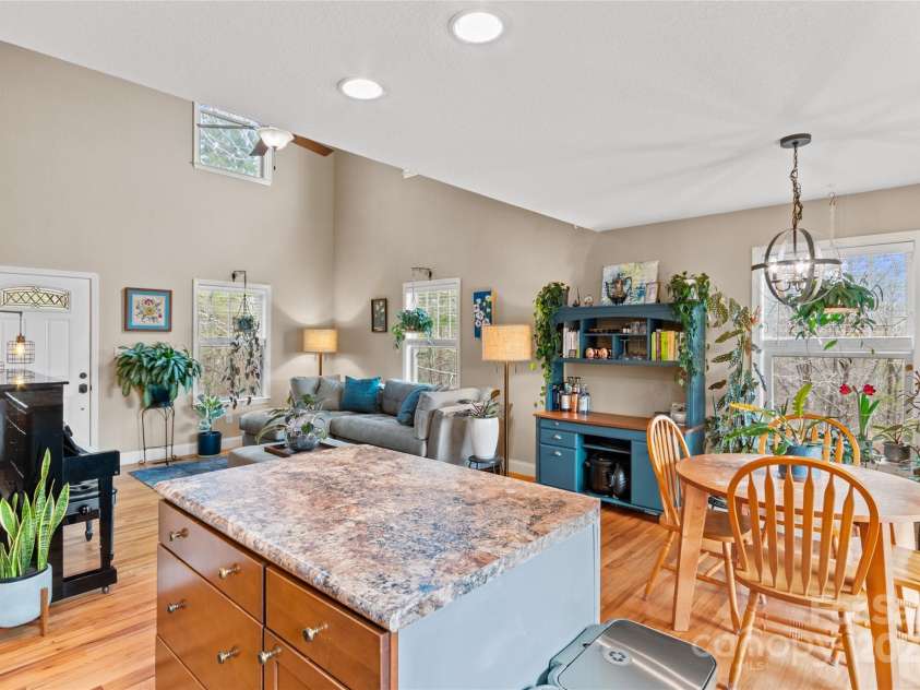 11 Mandy Lane, Weaverville, NC 28787.  MLS# CAR4234922, YatesRealty ID 4834. 