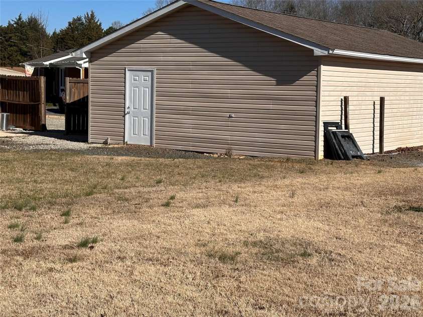 155 Park Villa Road, Salisbury, NC 28146.  MLS# CAR4328299, YatesRealty ID 4834. 