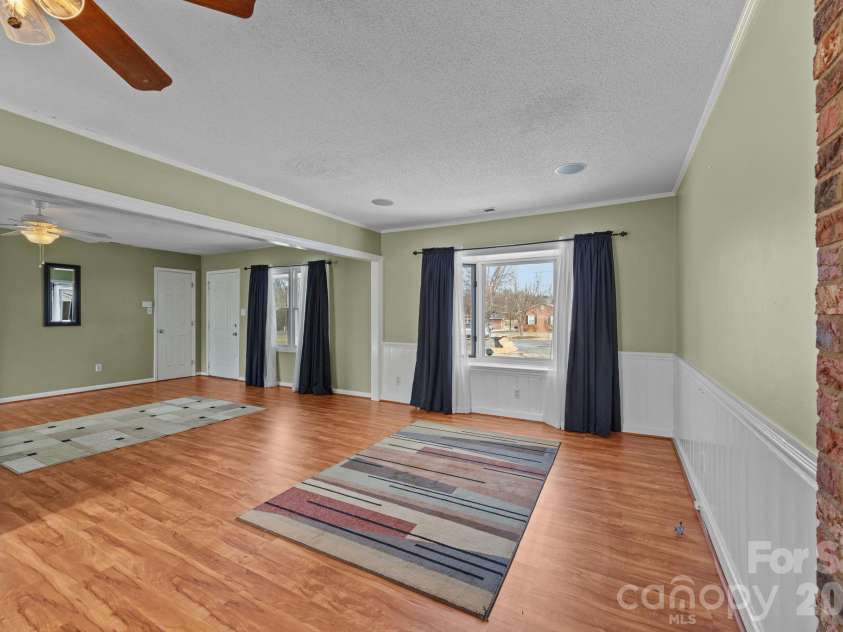 155 Park Villa Road, Salisbury, NC 28146.  MLS# CAR4328299, YatesRealty ID 4834. 