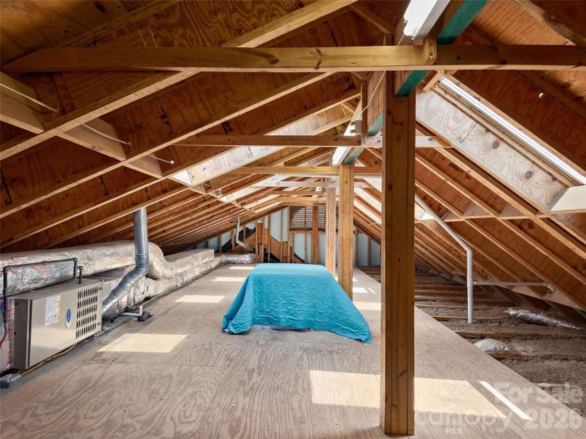 44 Ardoyne Road, Asheville, NC 28804.  MLS# CAR4276796, YatesRealty ID 4834. 