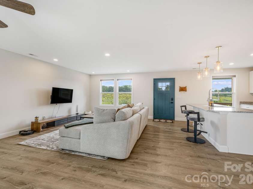 398 Point Hope Lane, Hendersonville, NC 28792.  MLS# CAR4420694, YatesRealty ID 48340. 