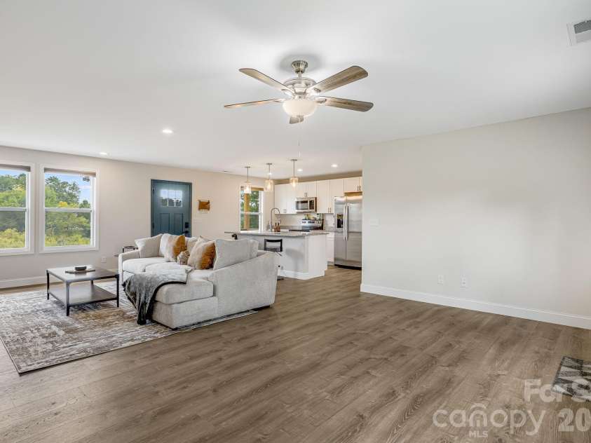 398 Point Hope Lane, Hendersonville, NC 28792.  MLS# CAR4420694, YatesRealty ID 48340. 