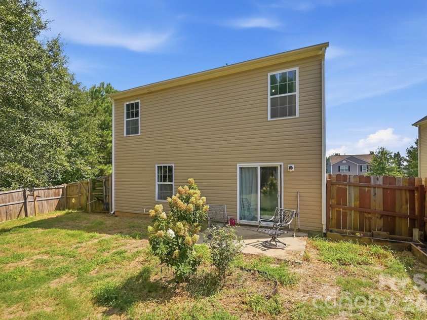 1718 Aldershot Court, Dallas, NC 28034.  MLS# CAR4420547, YatesRealty ID 48341. 