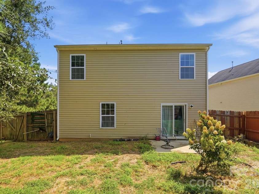 1718 Aldershot Court, Dallas, NC 28034.  MLS# CAR4420547, YatesRealty ID 48341. 