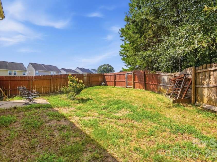 1718 Aldershot Court, Dallas, NC 28034.  MLS# CAR4420547, YatesRealty ID 48341. 