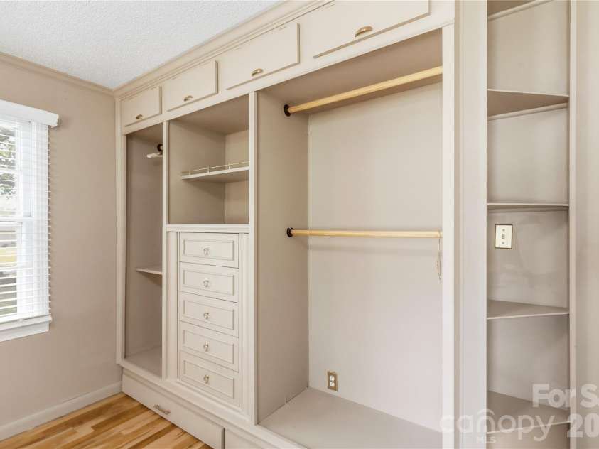 1471 Ontario Drive, Kannapolis, NC 28083.  MLS# CAR4420487, YatesRealty ID 48342. A closer look at the custom closet storage