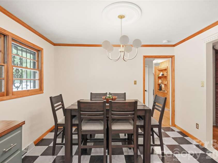 1471 Ontario Drive, Kannapolis, NC 28083.  MLS# CAR4420487, YatesRealty ID 48342. Light-filled dining space for everyday meals