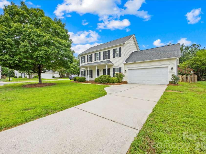 11701 Kilpatrick Lane, Charlotte, NC 28277.  MLS# CAR4420375, YatesRealty ID 48345. 