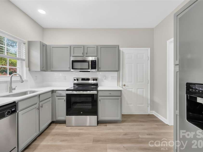 11701 Kilpatrick Lane, Charlotte, NC 28277.  MLS# CAR4420375, YatesRealty ID 48345. 