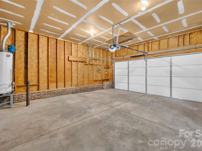 11701 Kilpatrick Lane, Charlotte, NC 28277.  MLS# CAR4420375, YatesRealty ID 48345. 