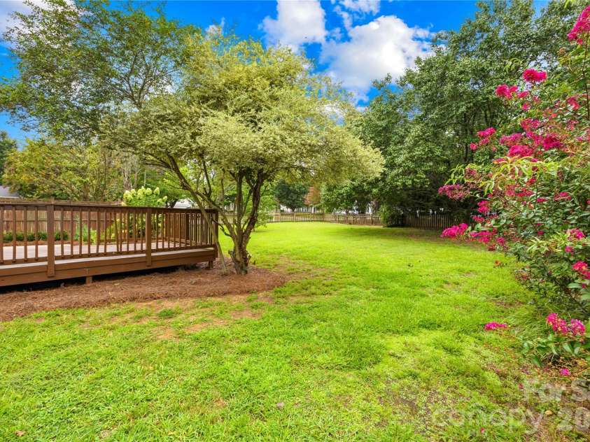 11701 Kilpatrick Lane, Charlotte, NC 28277.  MLS# CAR4420375, YatesRealty ID 48345. 