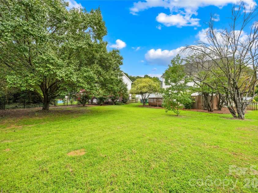 11701 Kilpatrick Lane, Charlotte, NC 28277.  MLS# CAR4420375, YatesRealty ID 48345. 