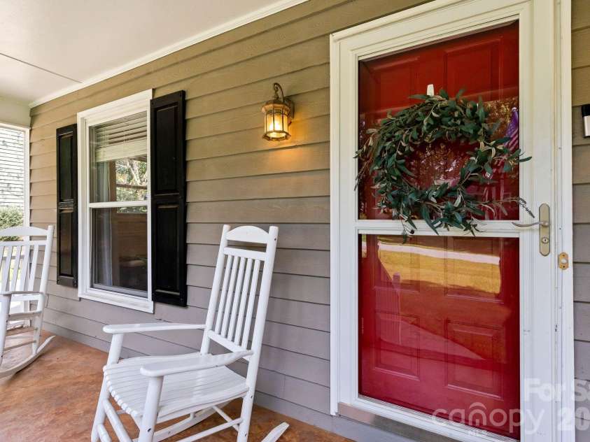 517 Forest Lane, Belmont, NC 28012.  MLS# CAR4419749, YatesRealty ID 48347. 
