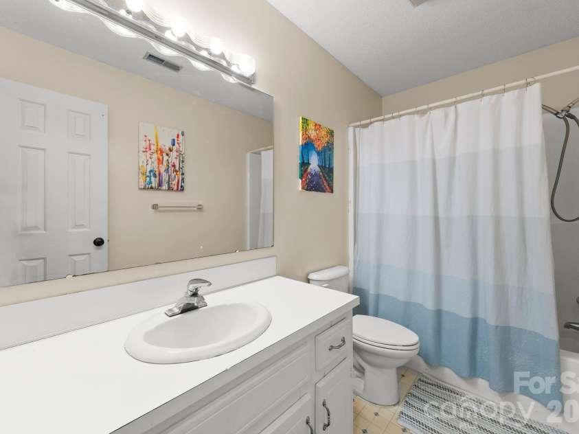 517 Forest Lane, Belmont, NC 28012.  MLS# CAR4419749, YatesRealty ID 48347. 