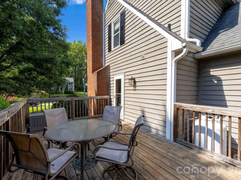 517 Forest Lane, Belmont, NC 28012.  MLS# CAR4419749, YatesRealty ID 48347. 