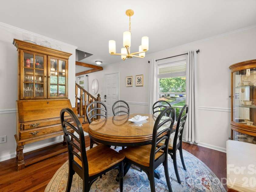 517 Forest Lane, Belmont, NC 28012.  MLS# CAR4419749, YatesRealty ID 48347. 