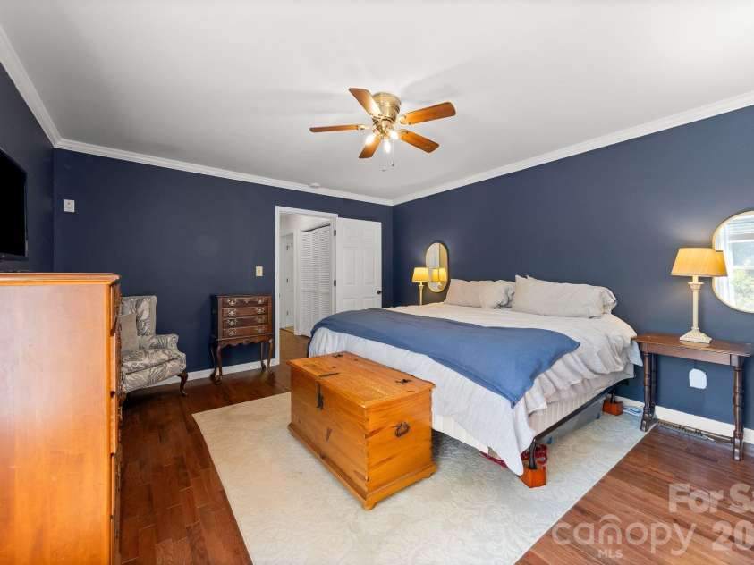 517 Forest Lane, Belmont, NC 28012.  MLS# CAR4419749, YatesRealty ID 48347. 