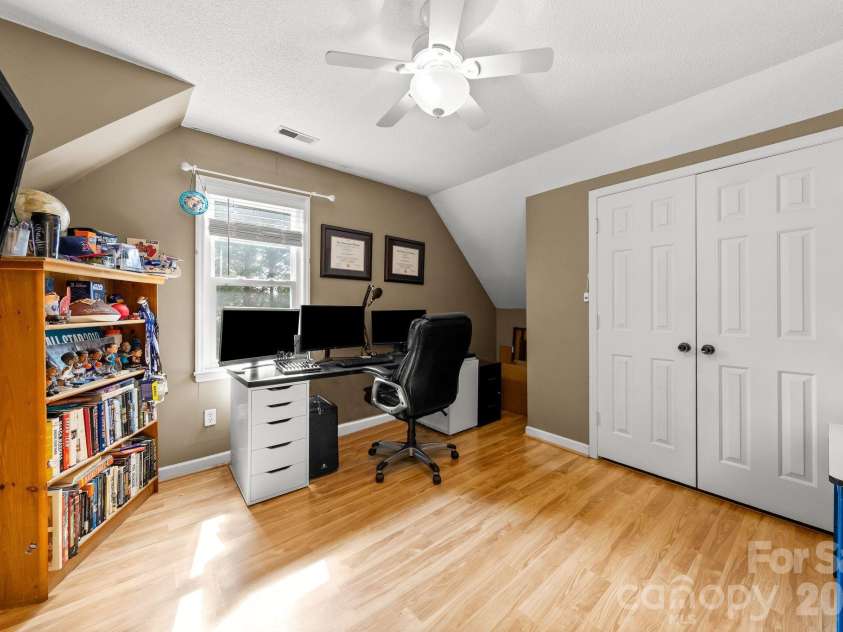 517 Forest Lane, Belmont, NC 28012.  MLS# CAR4419749, YatesRealty ID 48347. 