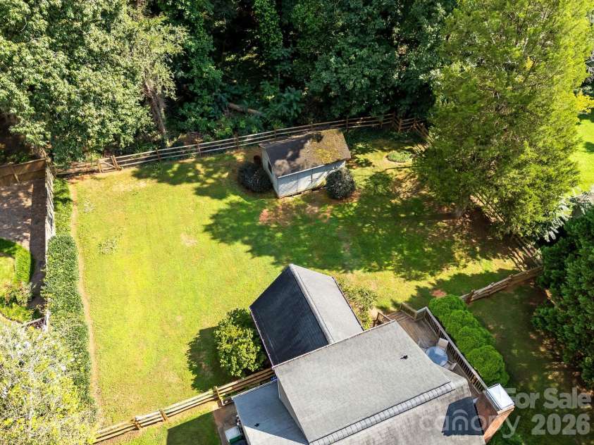 517 Forest Lane, Belmont, NC 28012.  MLS# CAR4419749, YatesRealty ID 48347. 
