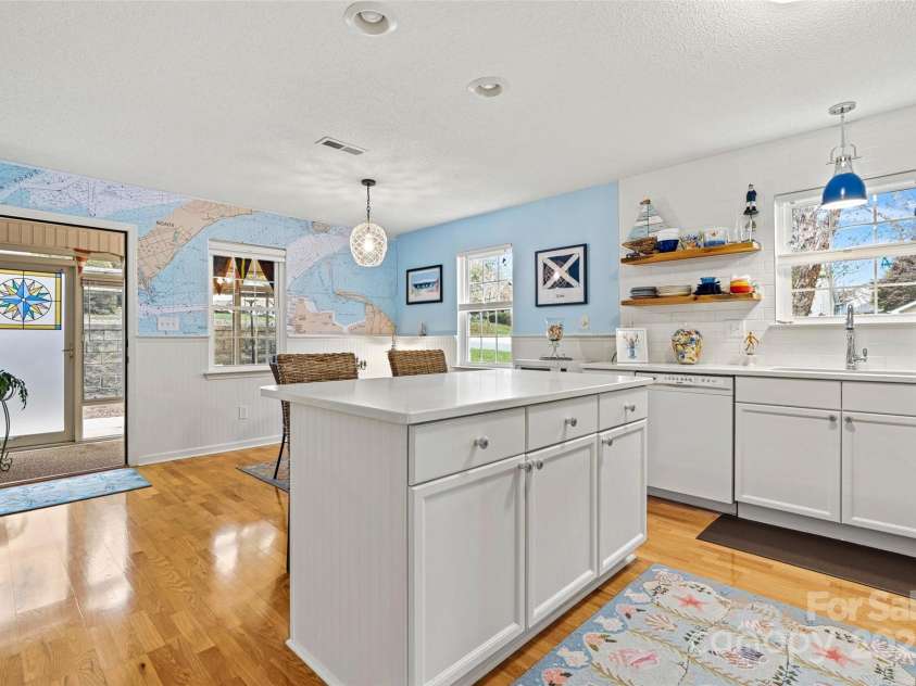 191 Oak Village Parkway, Mooresville, NC 28117.  MLS# CAR4197215, YatesRealty ID 4835. 