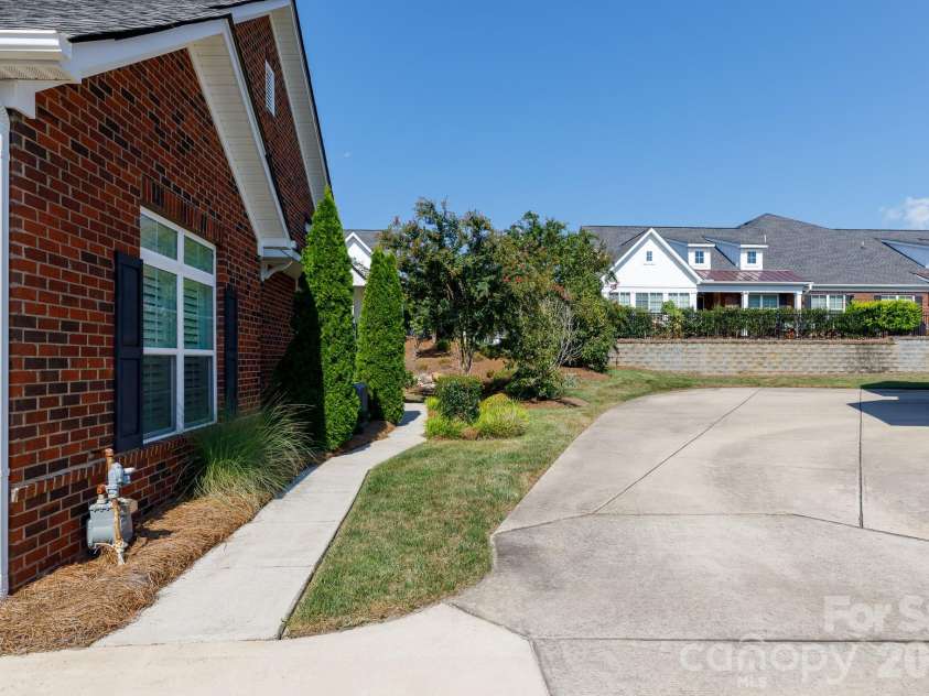 399 Quinby Way, Rock Hill, SC 29732.  MLS# CAR4420765, YatesRealty ID 48350. 