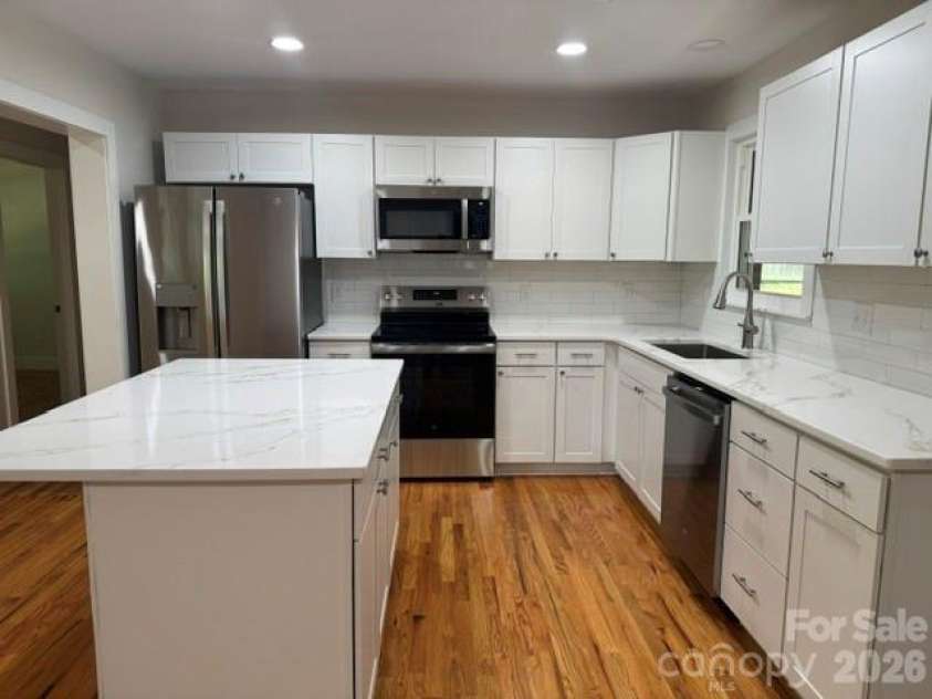 1911 Wall Street, Morganton, NC 28655.  MLS# CAR4420791, YatesRealty ID 48352. 