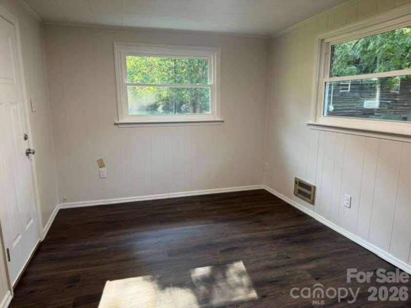 1911 Wall Street, Morganton, NC 28655.  MLS# CAR4420791, YatesRealty ID 48352. 