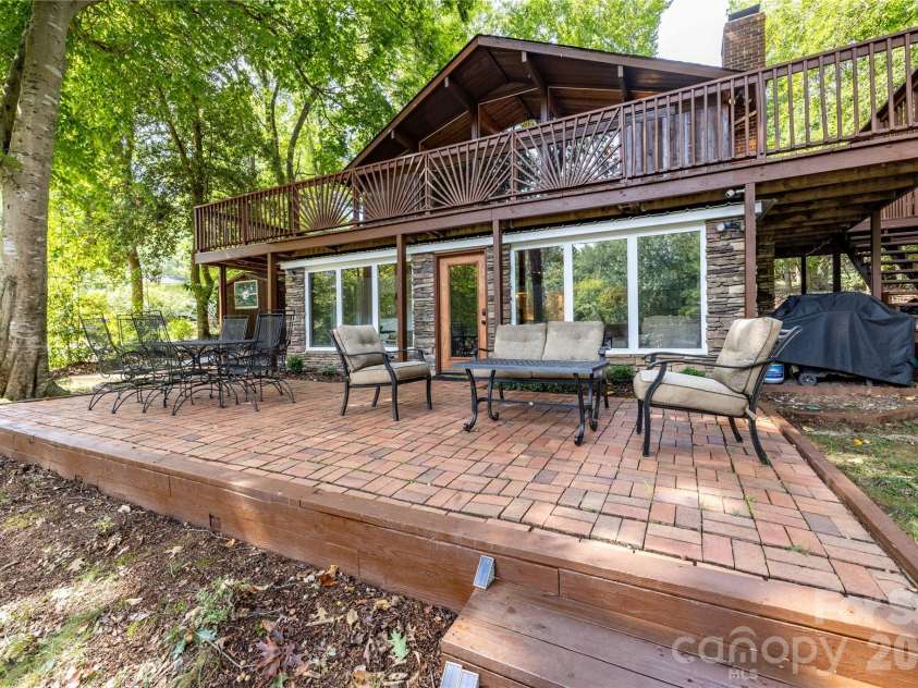 825 Emerald Shores Road, Mount Gilead, NC 27306.  MLS# CAR4420391, YatesRealty ID 48353. 