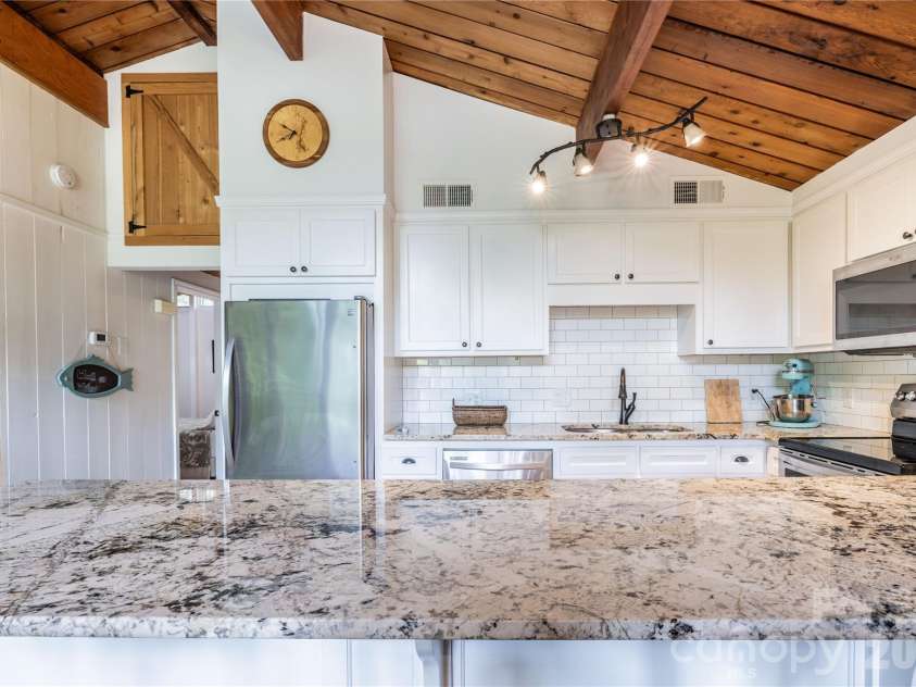 825 Emerald Shores Road, Mount Gilead, NC 27306.  MLS# CAR4420391, YatesRealty ID 48353. 