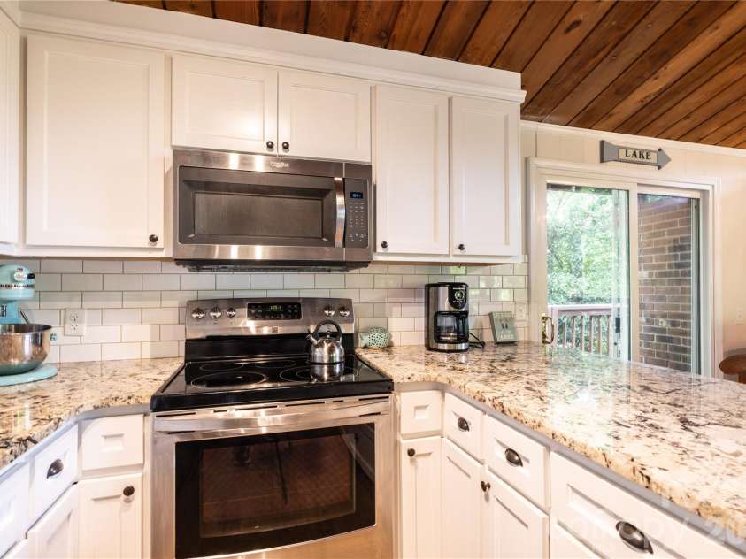 825 Emerald Shores Road, Mount Gilead, NC 27306.  MLS# CAR4420391, YatesRealty ID 48353. 