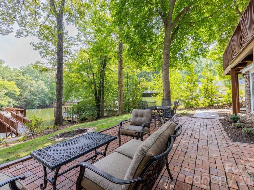 825 Emerald Shores Road, Mount Gilead, NC 27306.  MLS# CAR4420391, YatesRealty ID 48353. 