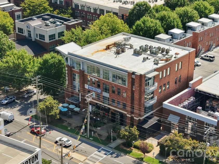 525 Olmsted Park Place, Charlotte, NC 28203.  MLS# CAR4419927, YatesRealty ID 48354. 