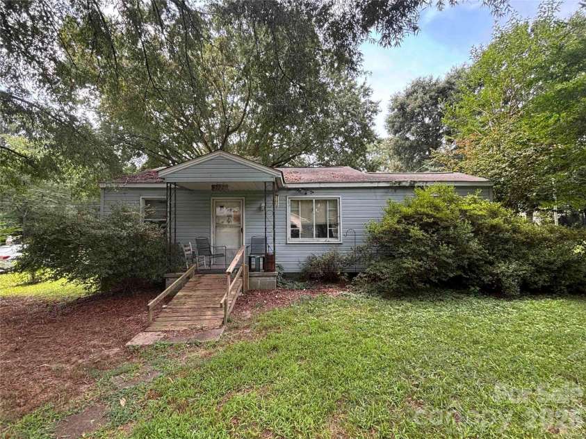 2721 Puritan Street, Gastonia, NC 28052.  MLS# CAR4420950, YatesRealty ID 48355. 