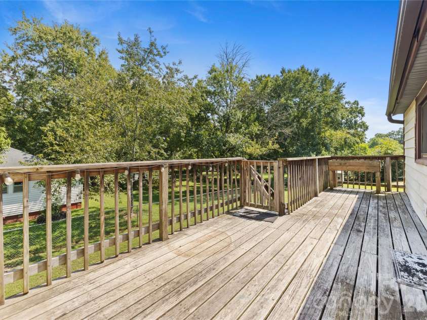 513 Edgemont Street, Albemarle, NC 28001.  MLS# CAR4420749, YatesRealty ID 48356. 