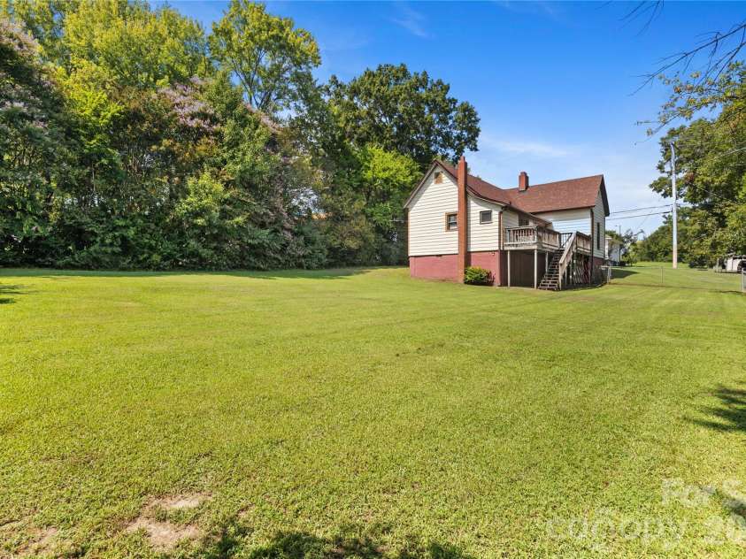 513 Edgemont Street, Albemarle, NC 28001.  MLS# CAR4420749, YatesRealty ID 48356. 