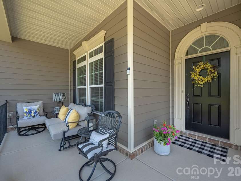 11426 Warfield Avenue, Huntersville, NC 28078.  MLS# CAR4420071, YatesRealty ID 48358. 