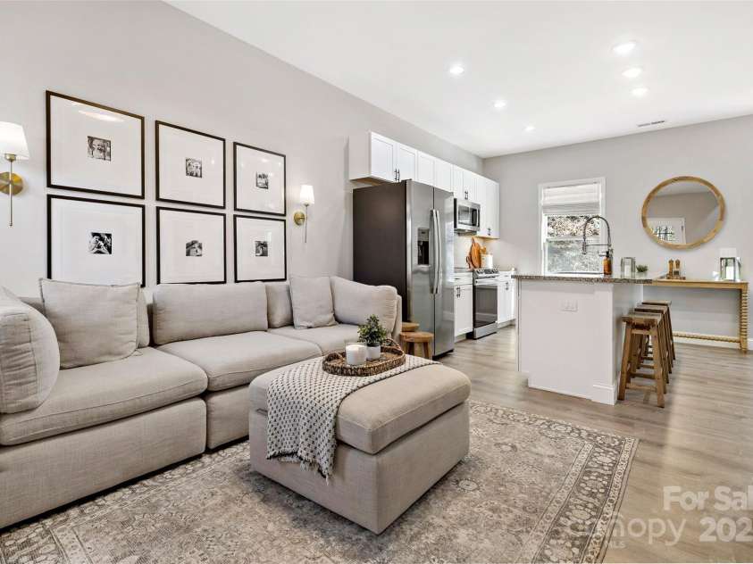 215 David Ridge Road, Black Mountain, NC 28711.  MLS# CAR4225943, YatesRealty ID 4836. 