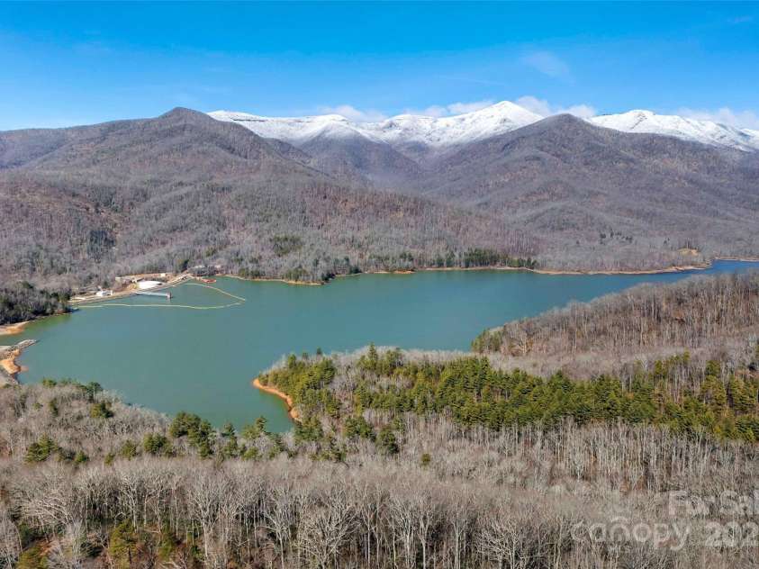 215 David Ridge Road, Black Mountain, NC 28711.  MLS# CAR4225943, YatesRealty ID 4836. 