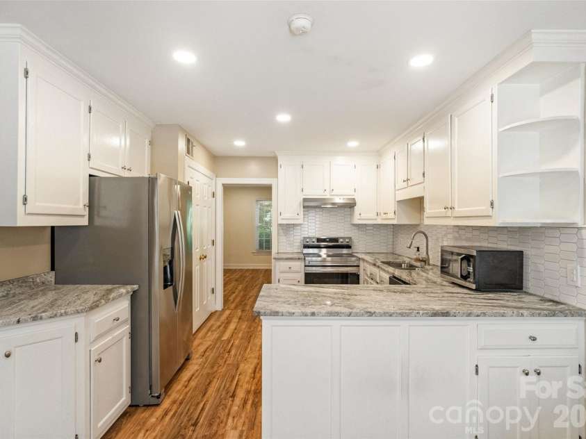 806 Colony Oaks Drive, Monroe, NC 28112.  MLS# CAR4395392, YatesRealty ID 4836. 