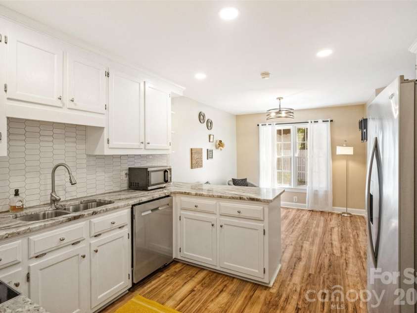 806 Colony Oaks Drive, Monroe, NC 28112.  MLS# CAR4395392, YatesRealty ID 4836. 