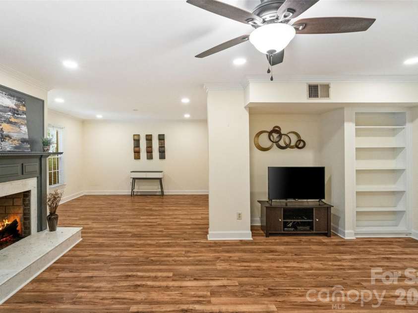 806 Colony Oaks Drive, Monroe, NC 28112.  MLS# CAR4395392, YatesRealty ID 4836. 
