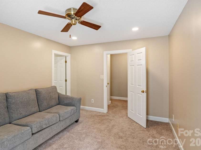 806 Colony Oaks Drive, Monroe, NC 28112.  MLS# CAR4395392, YatesRealty ID 4836. 
