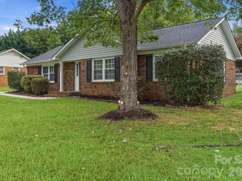 8208 Idlewild Road, Indian Trail, NC 28079.  MLS# CAR4420036, YatesRealty ID 48361. 