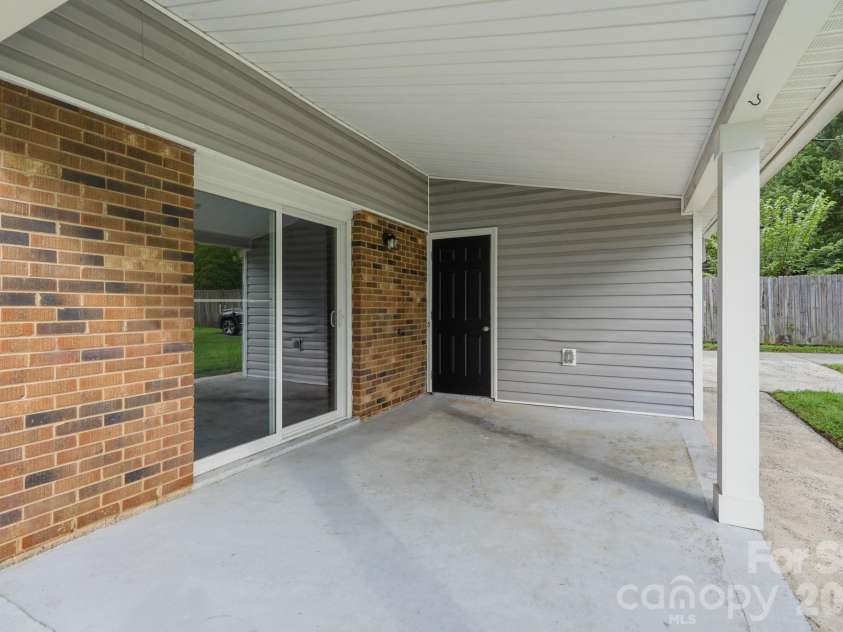 8208 Idlewild Road, Indian Trail, NC 28079.  MLS# CAR4420036, YatesRealty ID 48361. 