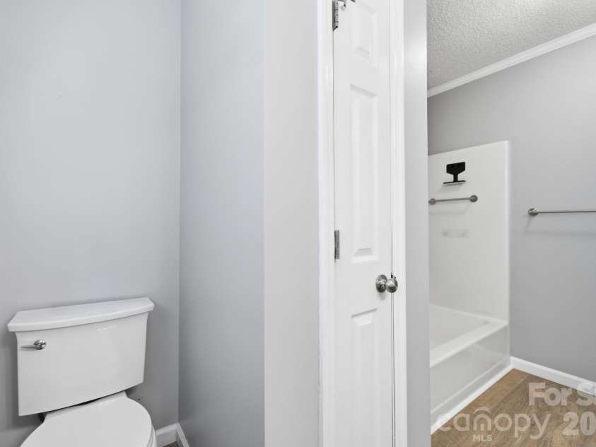 505 Pole Creasman Road, Asheville, NC 28806.  MLS# CAR4420209, YatesRealty ID 48362. 